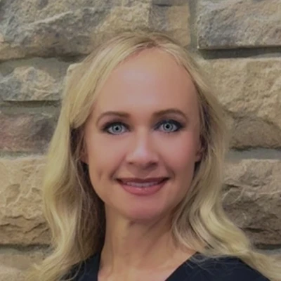 A headshot photo of Lana, a dental hygienist